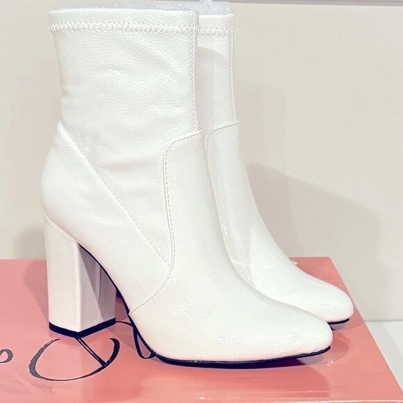 Wild Pair Womens Becci White Patent Zipper Pointed Toe Booties Shoes white 5M - Picture 6 of 9